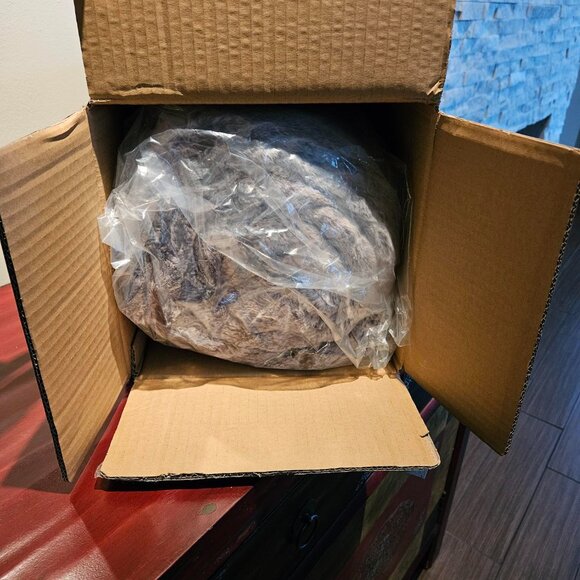 LOVESAC FOOTSAC BLANKET - CHARCOAL NWT - Picture 6 of 7